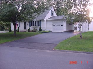 58 Standish St, Enfield, CT 06082