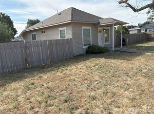 230 D St NW, Ephrata, WA 98823
