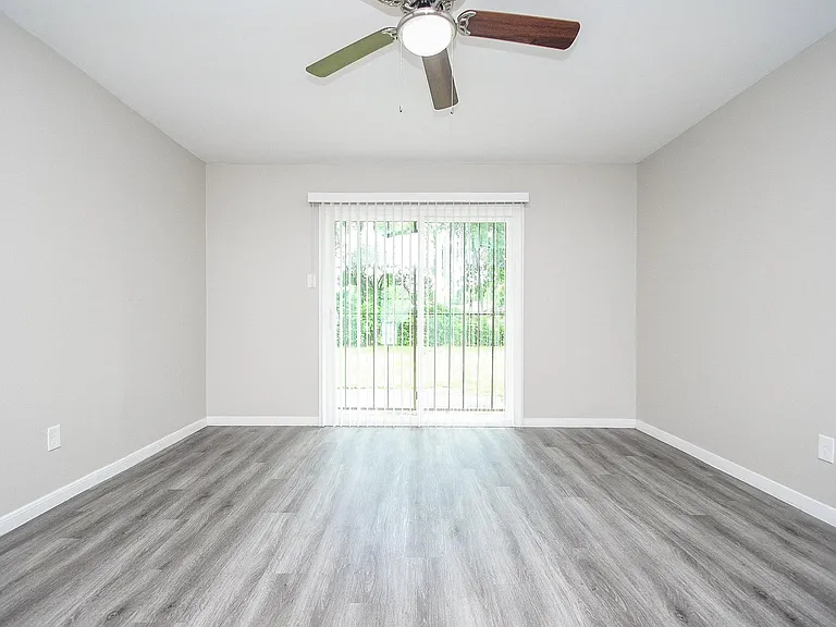 12610 Plum Meadow Ln — Photo 7