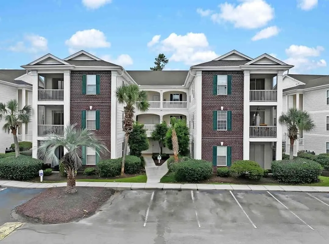 2 bed, 1200 sqft, $1,700 — Photo 1