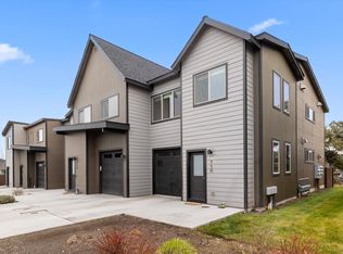 550 NW 28th Ct, Redmond, OR 97756