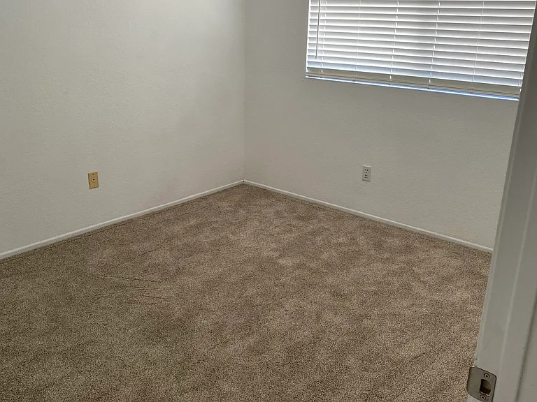 11225 La Maida St #2 — Photo 26