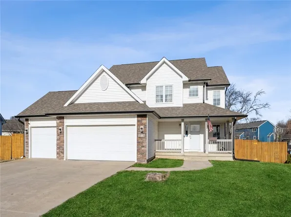 5716 SE 30th Ct, Des Moines, IA 50320