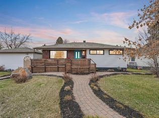 223 E 45th St SW, Calgary, AB T3C 2B4