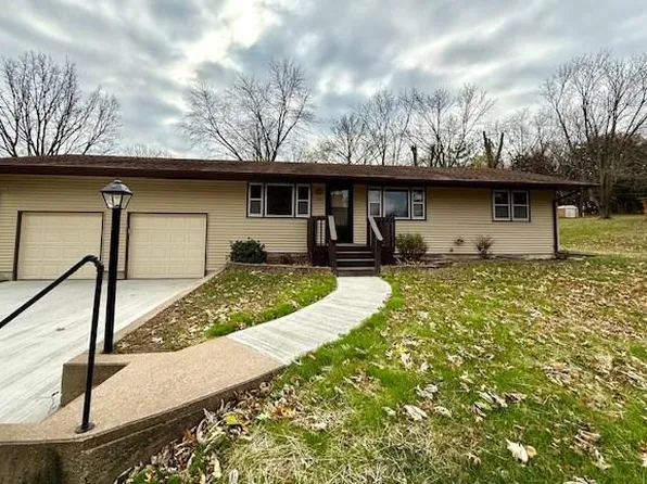 760 Valley Forge Rd, Brookfield, MO 64628