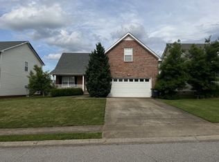 1569 Buchanon Dr, Clarksville, TN 37042