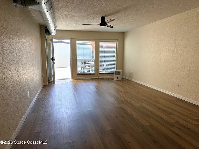 1464 Guava Ave — Photo 3