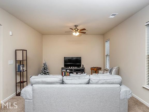 4th image of 7131 Creeksong Dr
