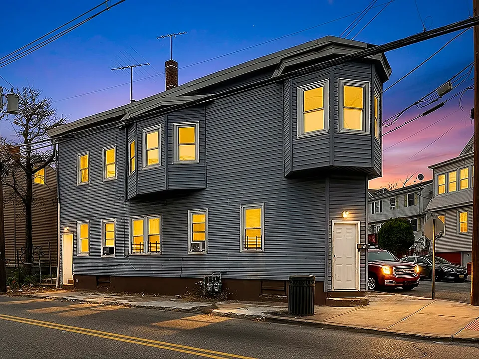 114 E Main St #2