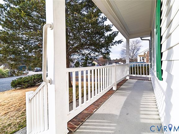 2nd image of 1030 Briarcliffe Dr