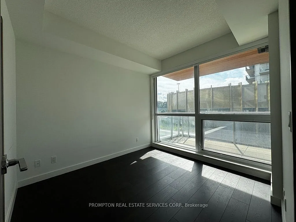 Saisons East Tower — Photo 3