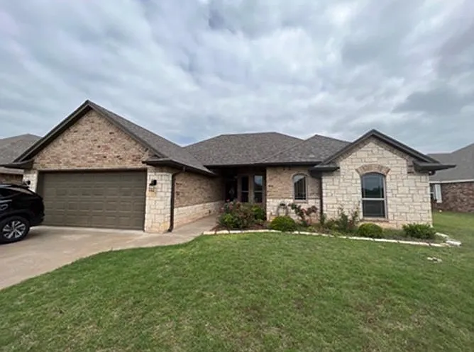 1418 Limestone Way — Photo 1