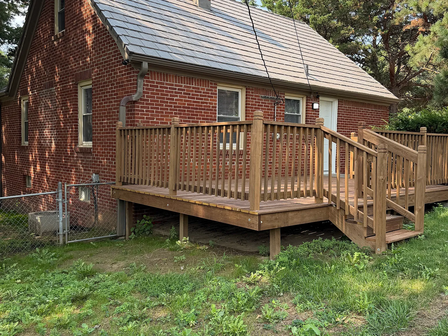 5 bed, 1425 sqft, $2,395 — Photo 2