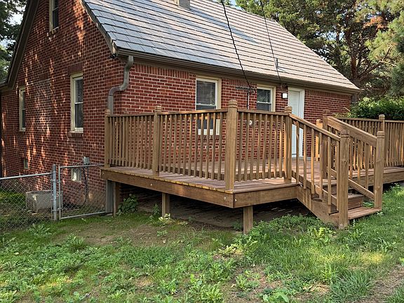 2nd image of 6714 Blondo St