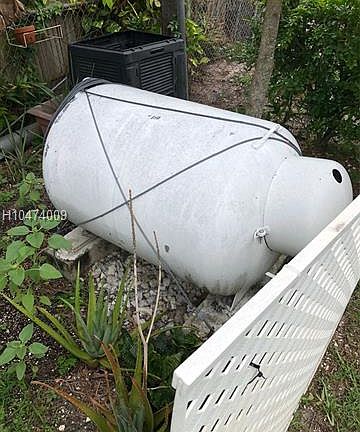 4th image of 3011 SW 47th St