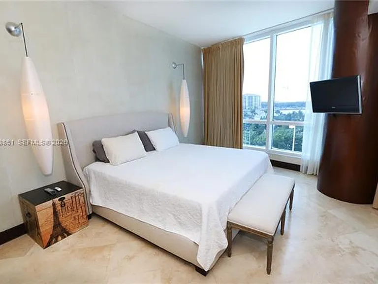100 S Pointe Dr #601 — Photo 11