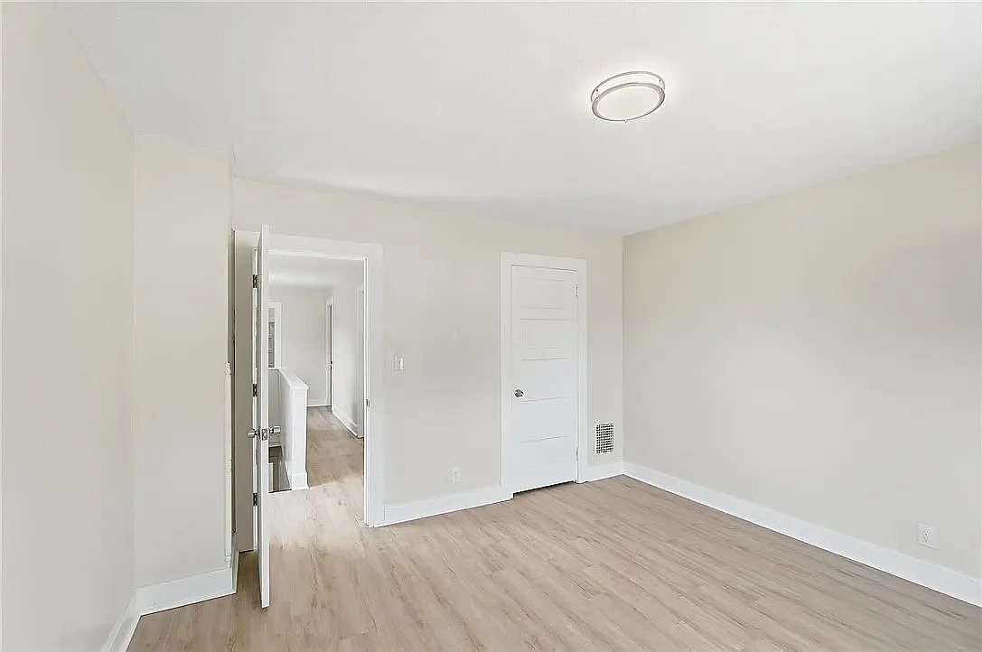3 bed, 1855 sqft, $1,395 — Photo 4