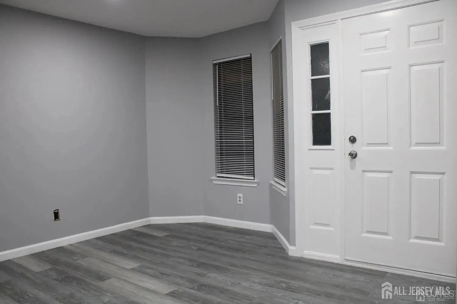 1 bed, 1.0 bath, $2,000 — Photo 4