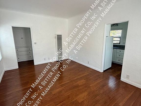 4th image of 6108 E Ocean Blvd