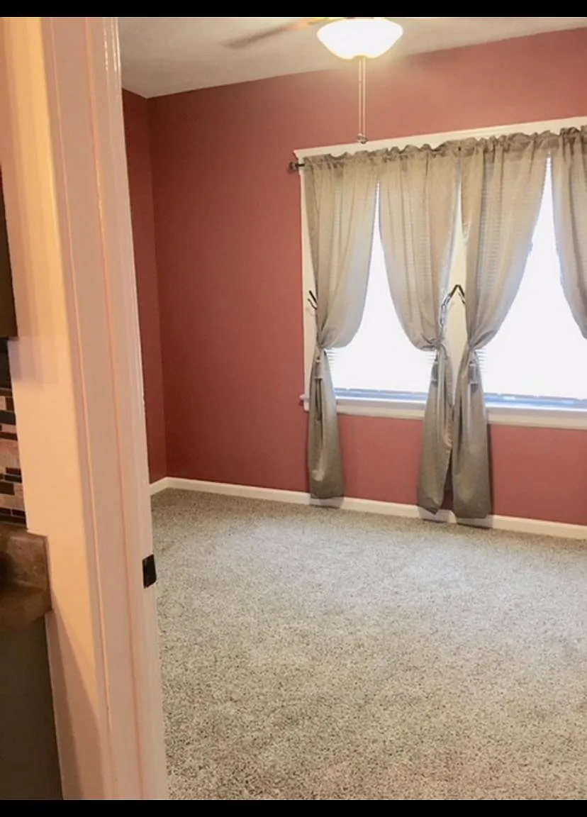 6800 Wakefield Ave — Photo 2