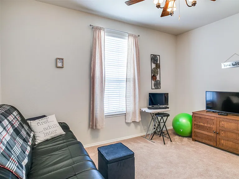 2400 Gelbray Pl — Photo 17