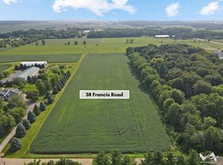 38 Francis Rd, Maple Park, IL 60151