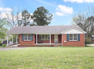 1007 Woodall Ln NW, Huntsville, AL 35816