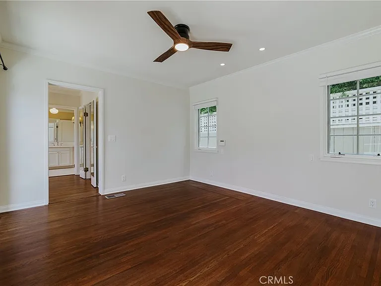 1243 Rossmoyne Ave — Photo 28