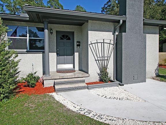 2nd image of 2835 Ilene Dr