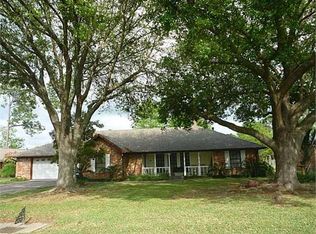 4525 W Quail Hollow Dr, Lake Charles, LA 70605