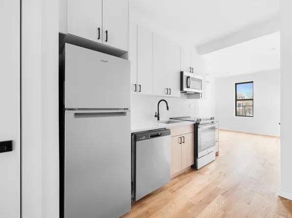 148 Norman Avenue image 5 of 9