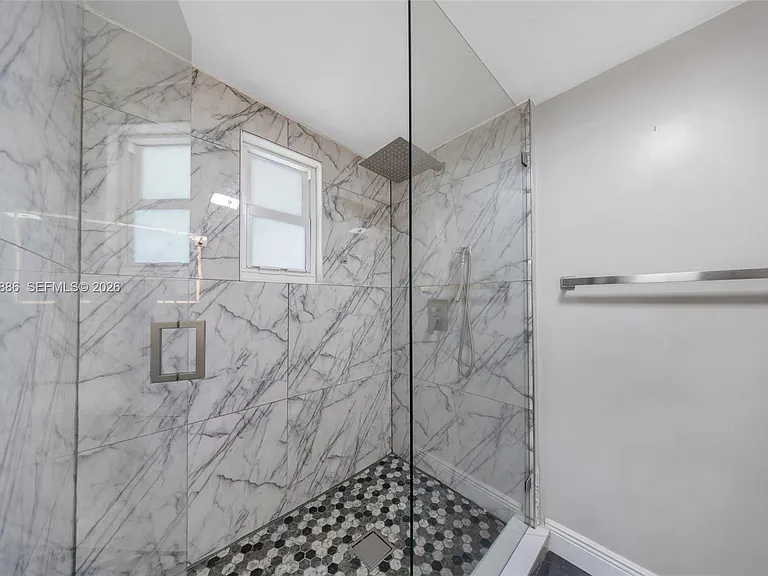 1837 NE 48th Ct — Photo 20