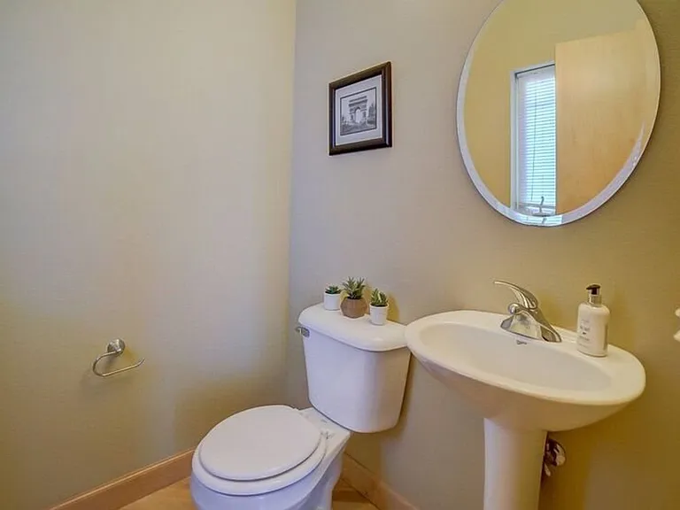 1704-1724 Waldorf Blvd #8101-8107 — Photo 15