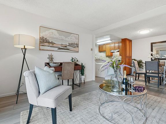 4th image of 101 Piccadilly Pl APT D