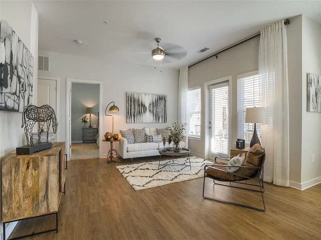 Pointe at Prosperity Village Apartments — Photo 3