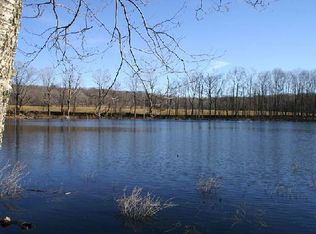 Wolfe Rd, Warren, CT 06754