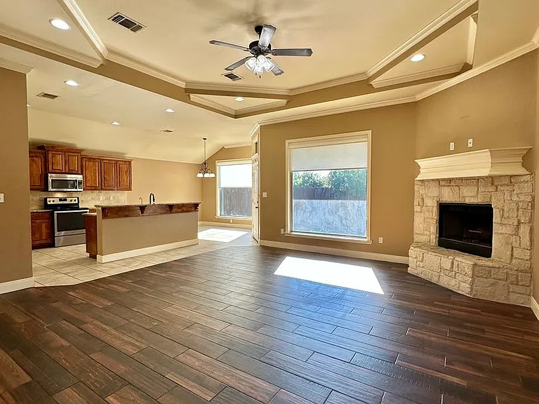 5910 Tarin St — Photo 4