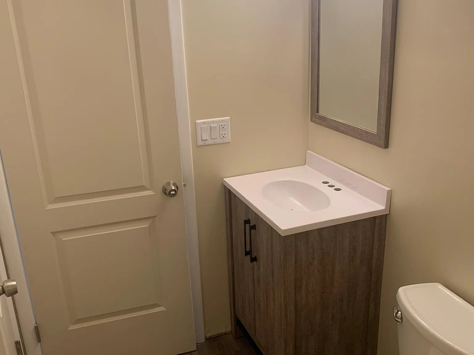 2 bed, 1000 sqft, $1,125 — Photo 4