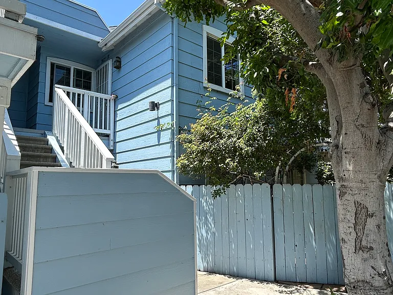 7025 Glade Ave — Photo 9