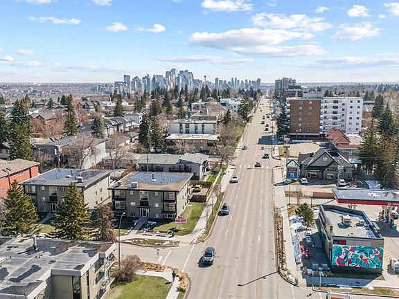 3rd image of 2909 N 17th Ave SW #203
