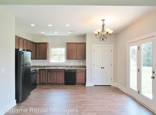 932 11th Ct, Pleasant Grove, AL 35127