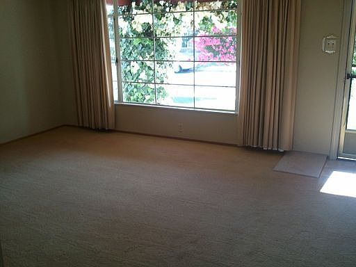 4th image of 2744 Dolores St