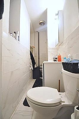 4th image of 416 E 71st St APT 10