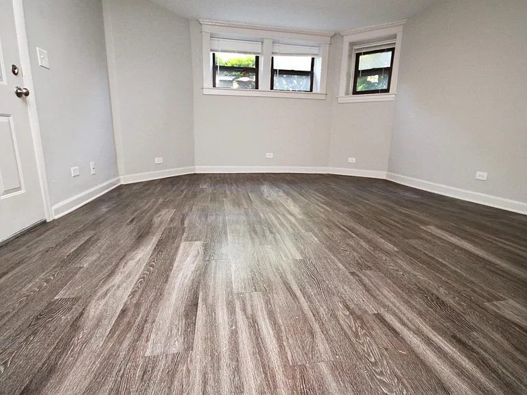 2801 W Logan Blvd #G — Photo 21