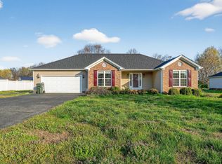302 Victoria Ct, Hopkinsville, KY 42240