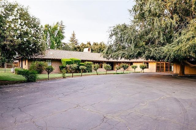 1st image of 5513 E Lane Ave