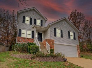 1783 Spring View Terrace Ct, Ballwin, MO 63021