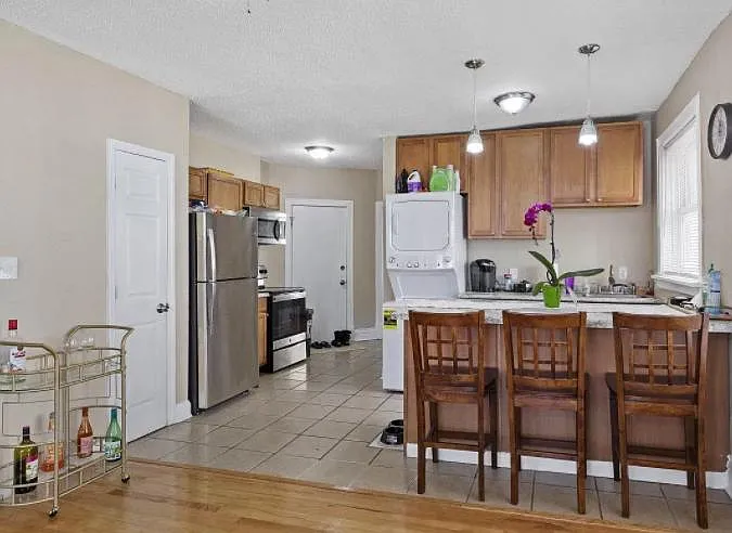 1828 Allen Ave — Photo 4
