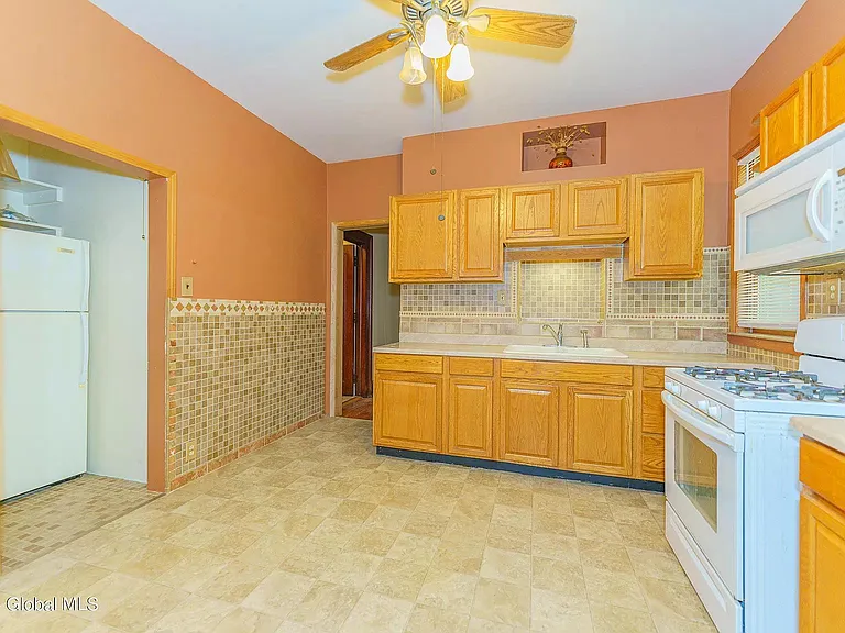 458 Hamilton St #1 — Photo 10
