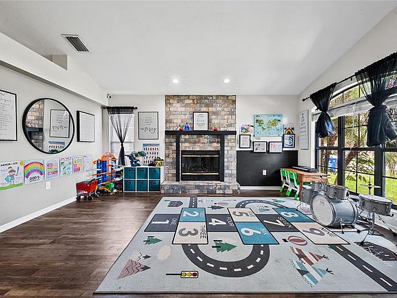 3rd image of 10511 DEEPBROOK DRIVE